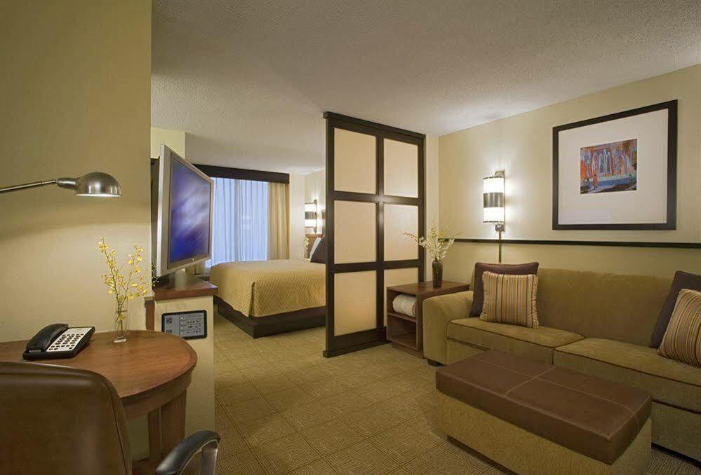 Hyatt Place Albuquerque Uptown מראה חיצוני תמונה